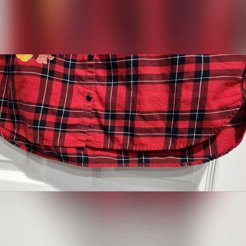Madewell red black embroidered plaid button down shirt size Small - Picture 4 of 8